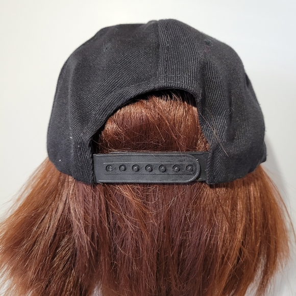 Six Flags The Flash DC Comics Snapback Hat - Picture 3 of 5